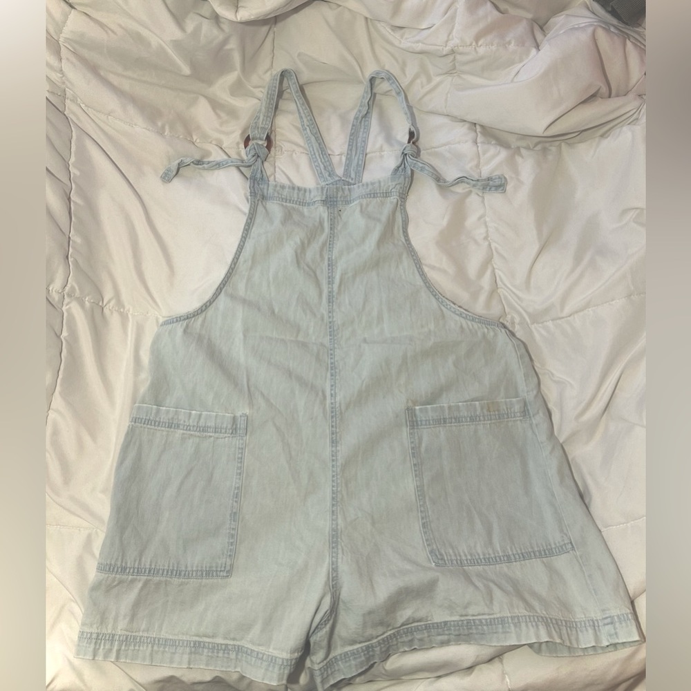 Aerie Short Denim Loose Overalls. Size L.